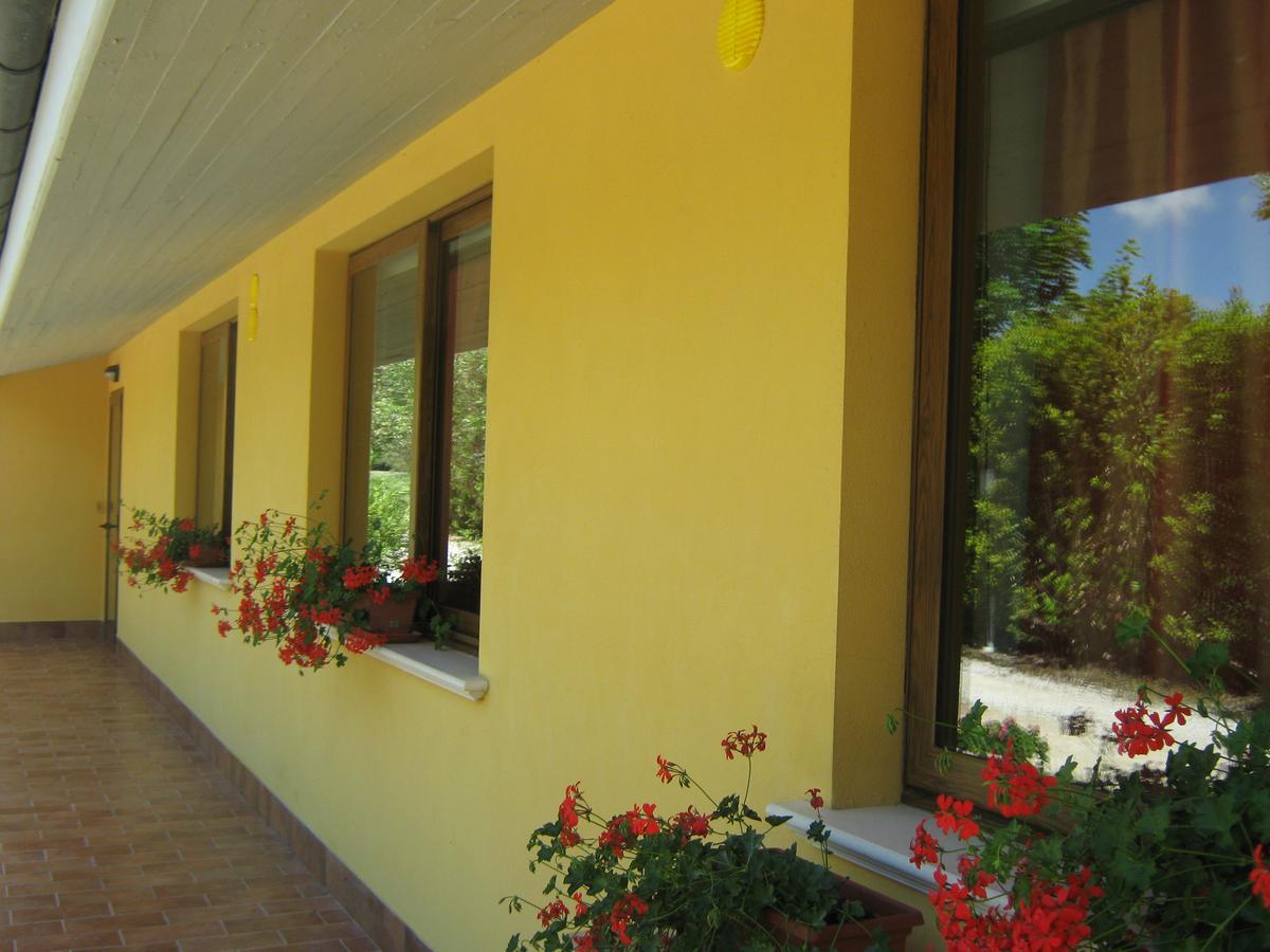 B & B Oasi Rosciano  Εξωτερικό φωτογραφία